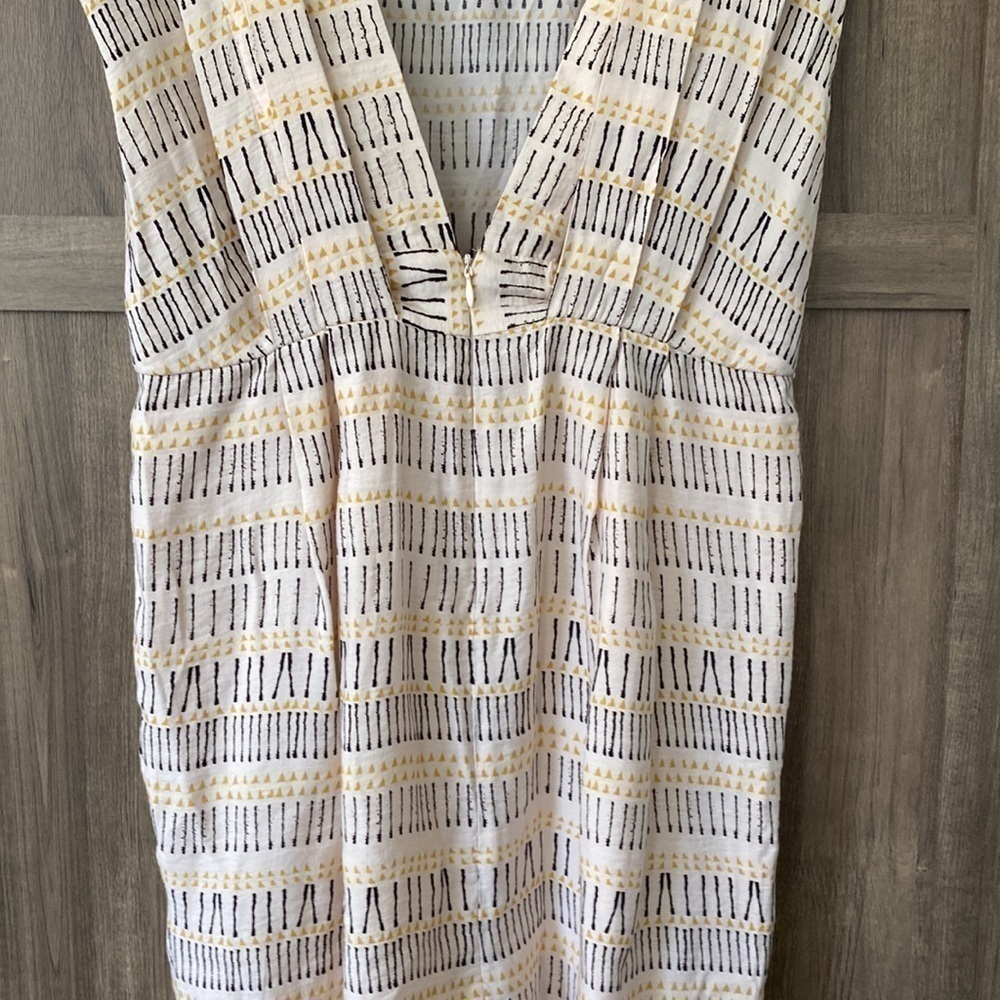 BCBGENERATION Open Back Dress Size 6 - Picture 8 of 15
